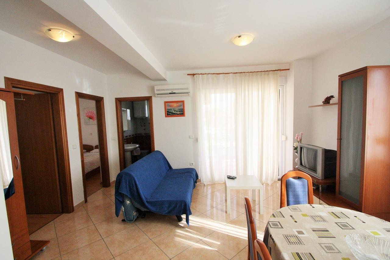 Apartment Bilic With Balcony Poreč Eksteriør bilde
